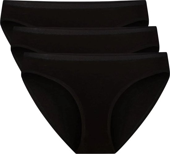 Drie zwarte taille slips van bamboe met een subtiele ribbelband.