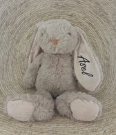 LoVinn - knuffel - konijn - beige - 40 cm - met naam - gepersonaliseerd - kraamcadeau - baby - babyaccesoires