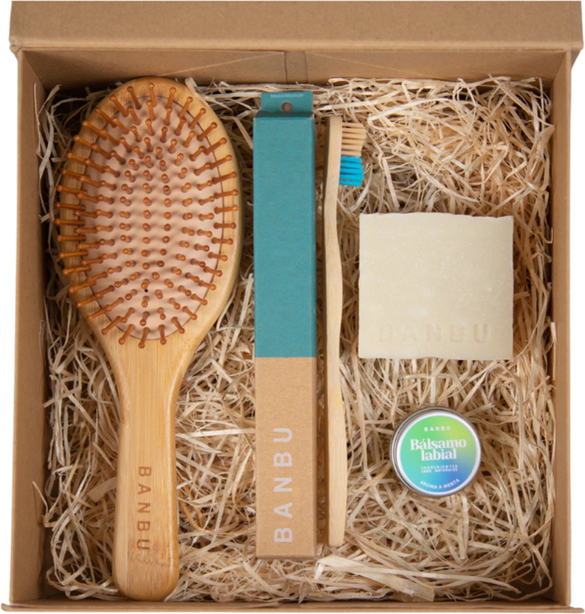 Goedkoopste Grace is Green Cadeaupakket - Banbu Lipbalsem Haarborstel Tandenborstel Soapbar - Bamboe - Natuurlijke producten - Beauty accessoires