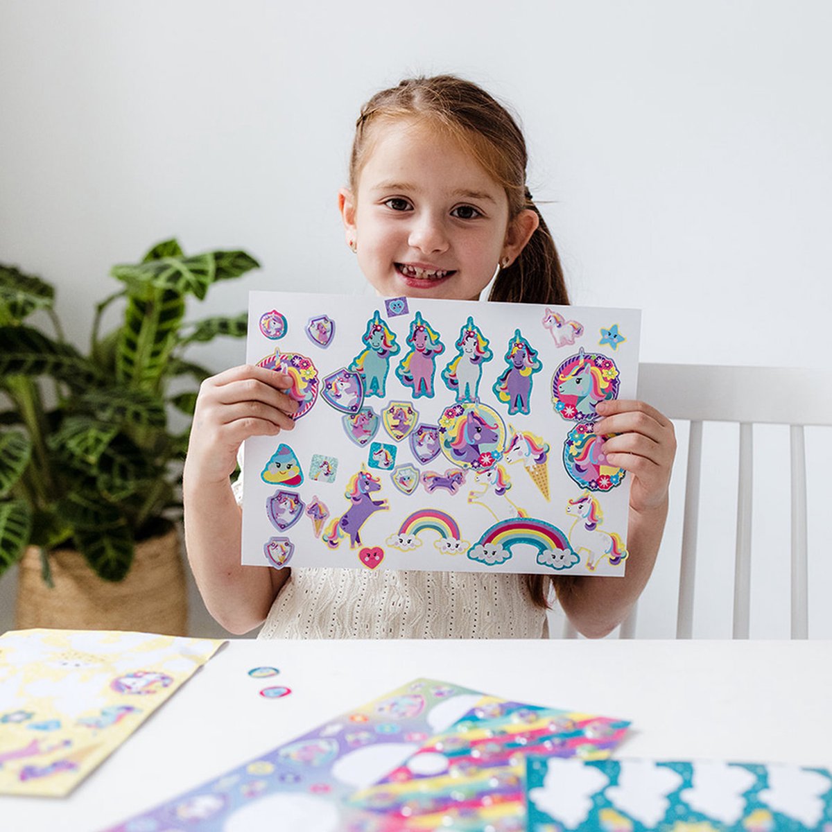 Gabby’s Poppenhuis Totum super stickerset XL 7 vellen incl. luxe stickers en spelletjes - Gabby’s Dollhouse speelgoed meisjes en jongens — afbeelding 2