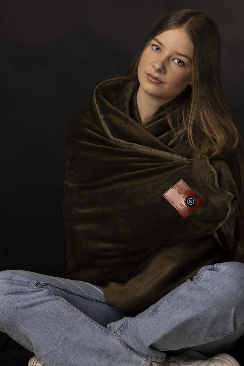 Nikki Amsterdam | The.Plaid Original | Green | Groen | Draadloos | Duurzaam | Infrarood Warmtedeken | Stoelkleed | Bank Plaid | 150 x 130cm | Incl. Powerbank (20000mAh) | Gebruiksduur: tot 10 uur – foto 7