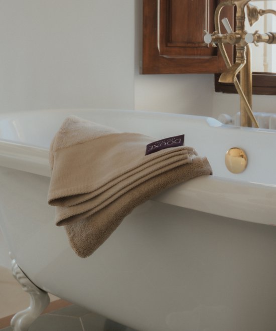 DOUXE Handdoek Zero-twist Katoen 100x150cm - Latte - Hotelkwaliteit - 700 g/m2