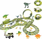 Ilso autobaan met dinosaurussen - 230 baan elementen - looping - racebaan jungle - Komt met Jeep en Dinosaurus - met dino's - Eenvoudig te Monteren - inclusief batterijen