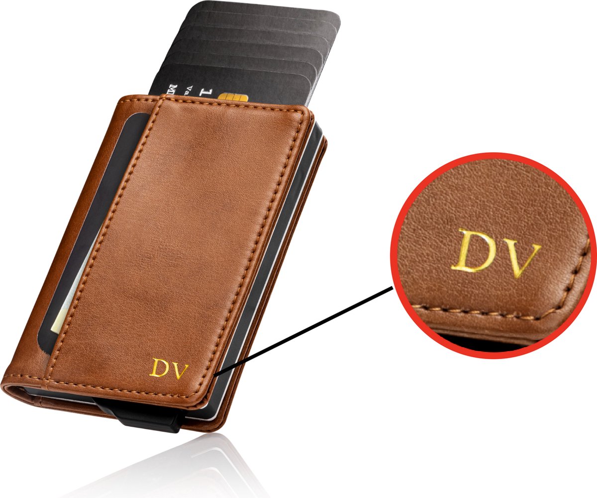 Saetti Gepersonaliseerde Pasjeshouder - Gepersonaliseerd Cadeau Portemonnee Met Initialen - Bruin - 12 Pasjes + Briefgeld - RFID Creditcardhouder - Pasjeshouder Mannen & Vrouwen - Pasjeshouder Uitschuifbaar - Kaarthouder - Incl. Luxe Cadeaubox