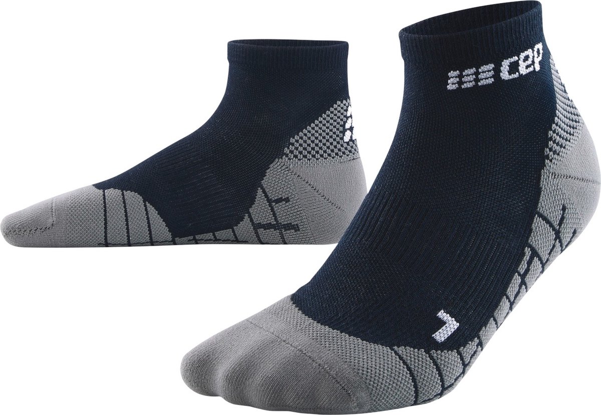 CEP Hiking Light Merino Low-Cut Compressie Diep Heren 42-45 Zwart