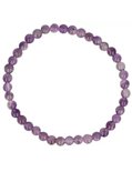 Armband van kleine, paarse amethistkralen.