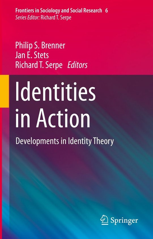 Social Sciences (R0) - Identities in Action