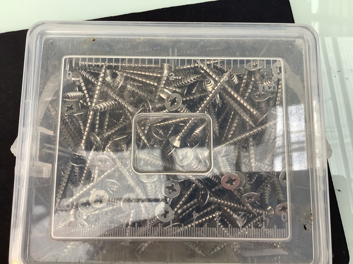 HOUTSCHROEF. Rvs-A2. 5.0x50mm. Lang. 250stuks.platkop.kruiskop.spaanplaat schroeven. Deltafix/sencys