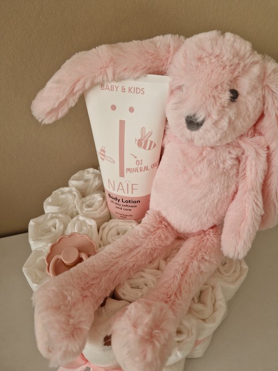 Luiertaart Naïf meisje - babyshower - kraamcadeau van Luiertaart — afbeelding 2