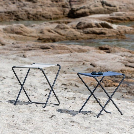 Fhioevt Draagbare Carbon Steel Vouwkruk Kleine Vouwkampeerkruk met Draagtas Mini Kampeerkruk voor Wandelen Tuin BBQ Strand Voayge Vissen (Zwart