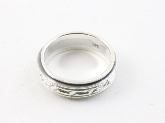 Bague porte-bonheur en argent ouvré - taille 22
