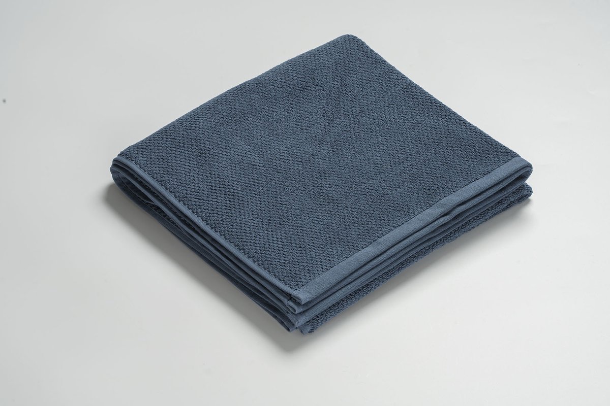 MAROYATHOME - UNO - Handdoek - 70x140 cm - Fairtrade Katoen - Vintage Blue - Blauw