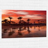 Muursticker - Strand - Zee - Zonsondergang - Parasols - Palmbomen - 105x70 cm Foto op Muursticker