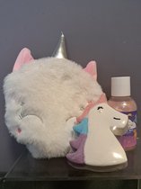 bad geschenk kinderen unicorn - bruisbal - badschuim - toilet zakje - aardbei