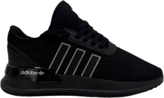 Adidas maat 47 hotsell