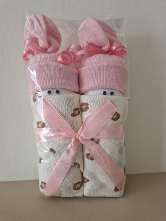 Foto: Luierpopjes meisje babyshower kraamcadeau