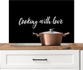Spatscherm keuken 80x55 cm - Kookplaat achterwand Cooking with love - Keuken - Quotes - Spreuken - Liefde - Muurbeschermer - Spatwand fornuis - Hoogwaardig aluminium