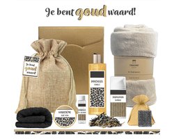 Geschenkset “Je bent goud waard!” - 8 producten - 1070 gram | Luxe Cadeaubox voor haar - Wellness Pakket Vrouw - Giftset Vriendin - Cadeaupakket Collega Vrijwilliger Zorg - Verjaardag - Moeder Moederdag - Kerstpakket Kerst Cadeau - Panter Goud Zwart