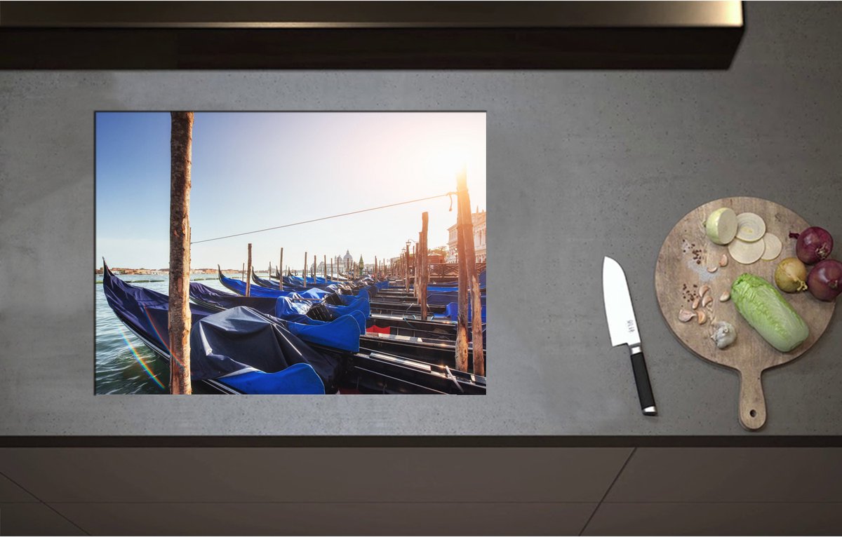 Inductieplaat Beschermer - Blauwe Gondels op de Zee bij Venetië op Zonnige Dag - 70x51 cm - 2 mm Dik - Inductie Beschermer - Bescherming Inductiekookplaat - Kookplaat Beschermer van Wit Vinyl
