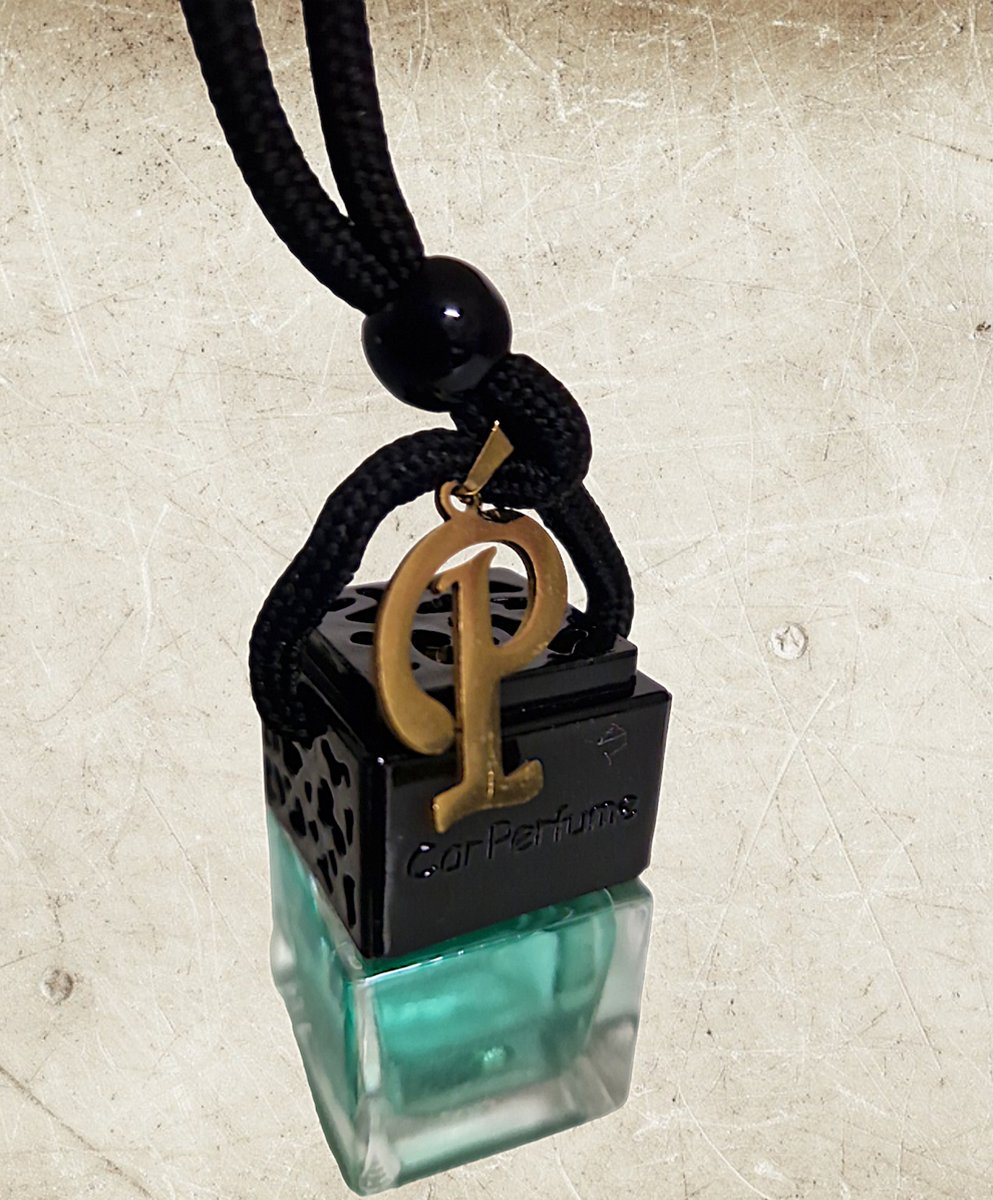 Goedkoopste Autoparfum Golden Gift Letter P - 8ml - Oosters Hamam - Dupe - Gepersonaliseerd met Jouw Letter - Geïnspireerd door Traditional Hammam Ritual Overseas - Autogeur - Autoparfum - Cadeau heren/dames - Moederdag/Vaderdag - Verjaardagscadeau