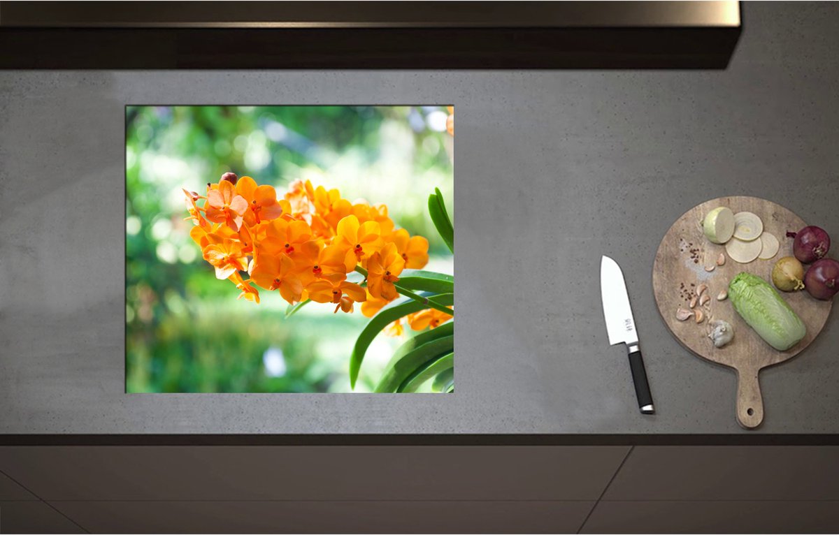 Inductieplaat Beschermer - Boeket van Oranje Orchideeën Bloemen Hangend aan Stengel - 59x52 cm - 2 mm Dik - Inductie Beschermer - Bescherming Inductiekookplaat - Kookplaat Beschermer van Zwart Vinyl