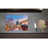 Inductieplaat Beschermer - Bloesemboom bij Boeddhistische Hōkan-ji Tempel in Kioto, Japan - 70x50 cm - 2 mm Dik - Inductie Beschermer - Bescherming Inductiekookplaat - Kookplaat Beschermer van Wit Vinyl