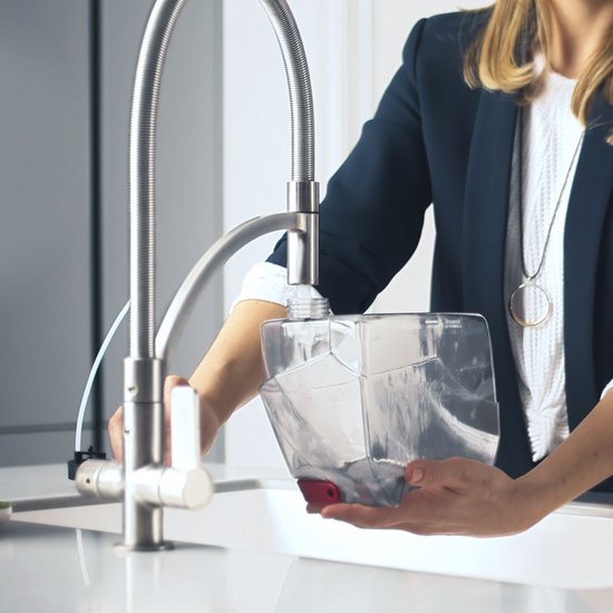 BISSELL SpotClean Pro Draagbare Vlekkenreiniger - Professionele Reiniging met 750W Motor - Tapijtreiniger voor Bank, Auto & Matras - Carpet Cleaner Apparaat - XL Tankcapaciteit - Reinigingsmachine - Zetelreiniger - 1558N