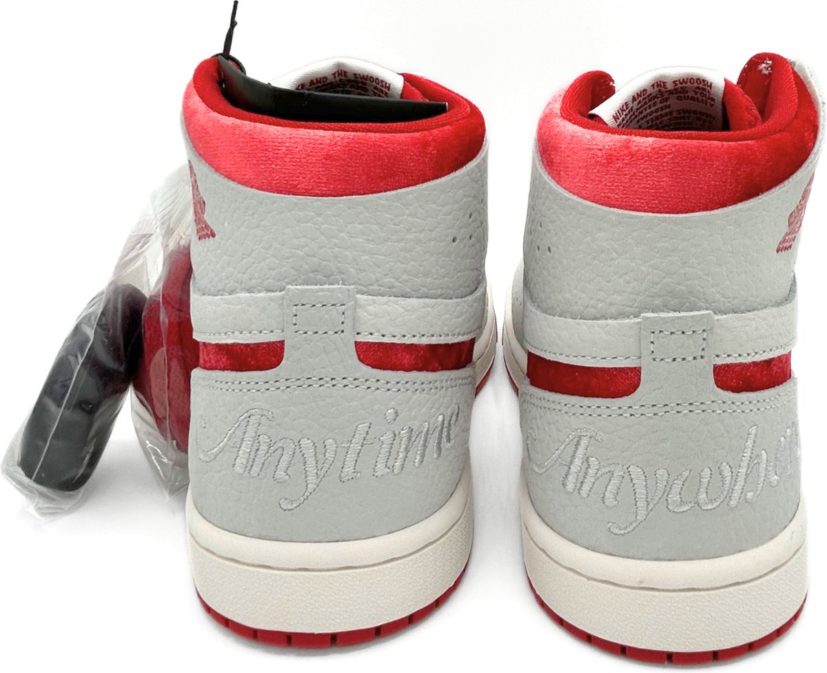 air jordan 1 mid premium sneakersnstuff