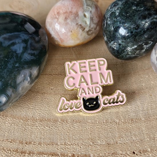 Keep calm and love cats, Enamel pin, speldje, verzamelen