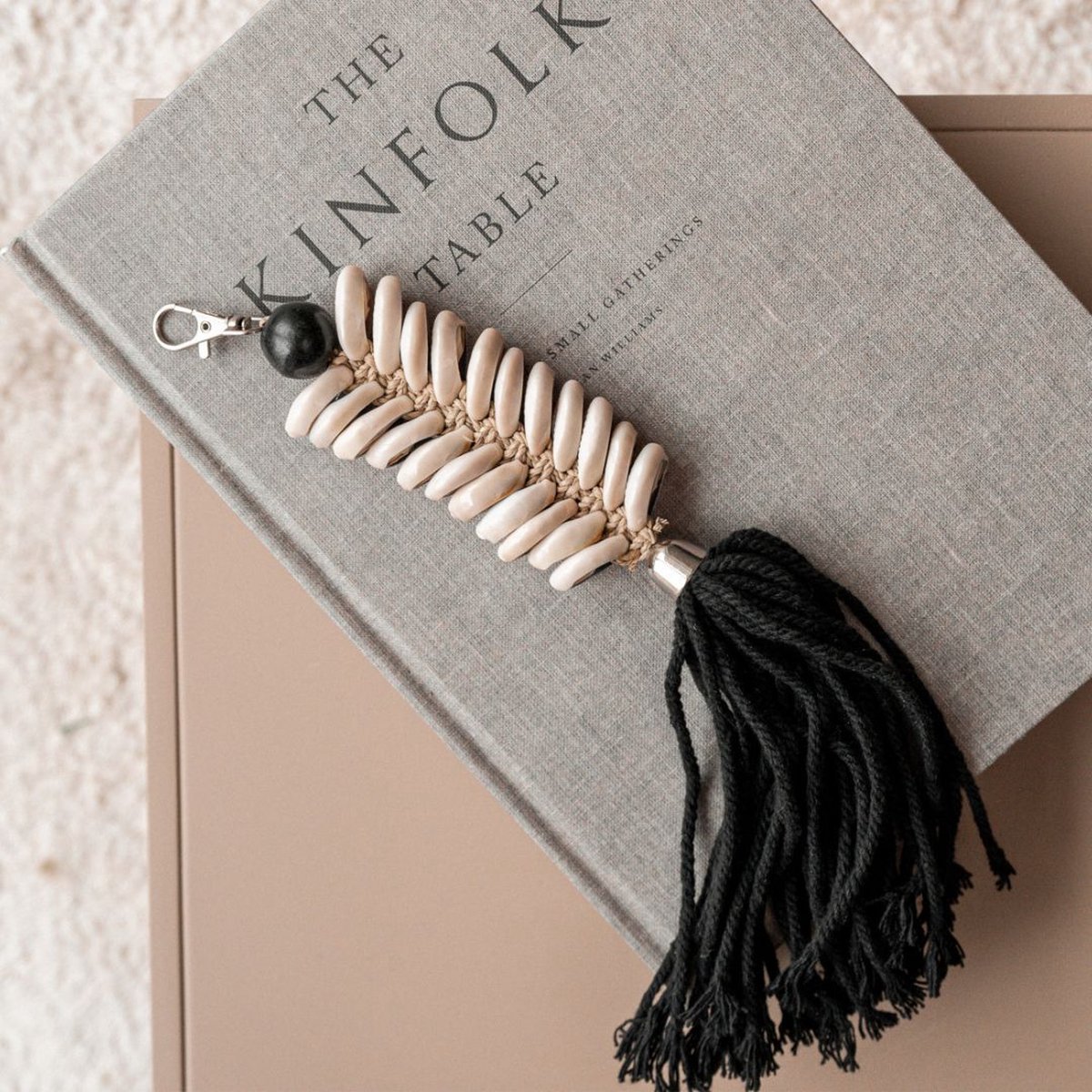 NOA MAY Tassel Gili - sleutelhanger - handgemaakt in Bali