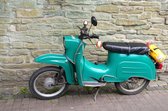 Tuinposter - Scooter - Vespa in groen  - 120 x 180 cm.