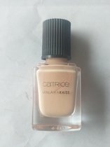 Catrice Merry go round limited edition mini nail lacquer C02 pale peony