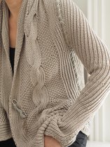 YELIZ YAKAR - Luxe hand gebreid dames vest  “Areto” met een sier pin sluiting- beige kleur - katoen - maat 36-38 - ambachtelijk handgemaakt breiwerk-designer kleding