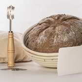 4 – Delige Rijsmand Set – Ronde Banneton van Ø23 cm  – Inclusief Deegkleed, Schraper & Decoratiemesje – Zuurdesem Brood Bakken – Rijsmandje