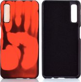 Paste Skin + PC thermische sensor verkleuring Case voor Galaxy A7 (2018) (rood)