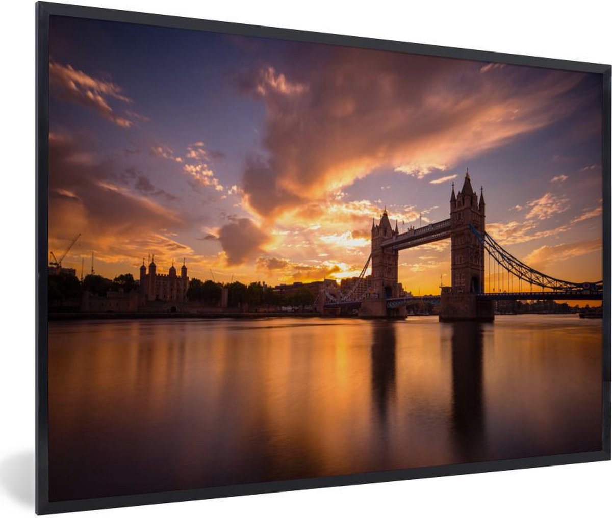 Fotolijst incl. Poster - Kleurrijke kleuren in de lucht boven de Tower Bridge in Londen - 30x20 cm - Posterlijst