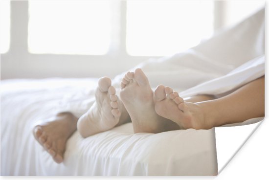 Poster voeten in bed 90x60 cm |