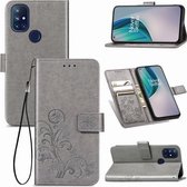 Voor One Plus Nord N10 5G Vierbladige sluiting Reliëfgesp Mobiele telefoonbescherming Leren tas met Lanyard & Card Slot & Wallet & Bracket-functie (grijs)