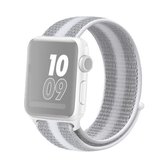 Voor Apple Watch Series 6 & SE & 5 & 4 44 mm / 3 & 2 & 1 42 mm nylon lus horlogeband (gestreept wit)