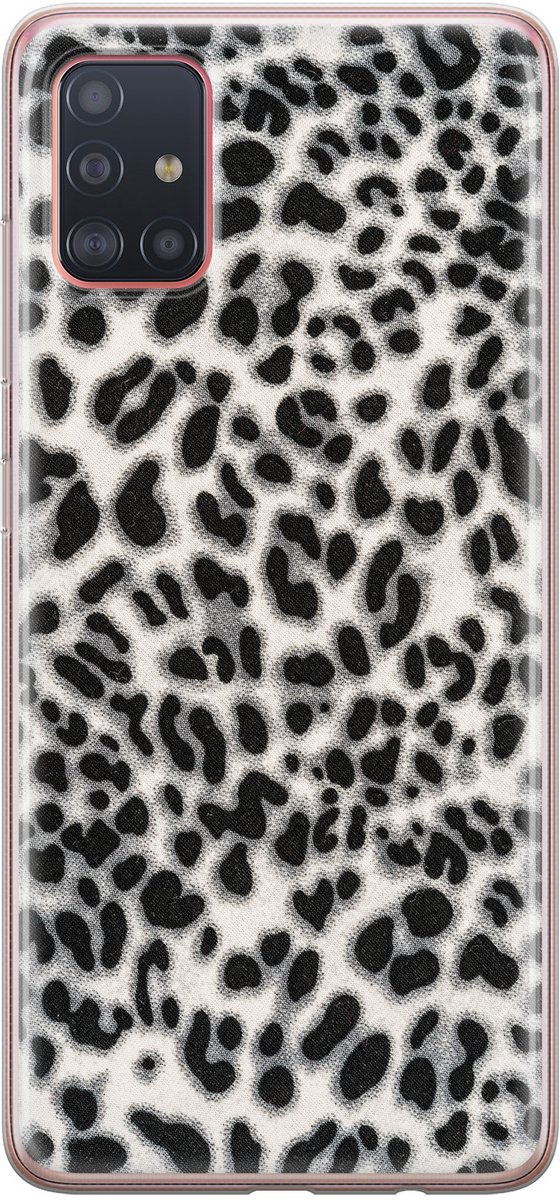 Leuke Telefoonhoesjes - Hoesje geschikt voor Samsung Galaxy A51 - Luipaard grijs - Soft case - TPU - Grijs