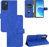 Voor OPPO Reno6 Effen Kleur Huid Voelen Magnetische Gesp Horizontale Flip Kalf Textuur PU Lederen Case met Houder & Kaartsleuven & Portemonnee (Blauw)