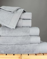 ARTG® Towelzz - DeLuxe - Handdoek - 60 x 110 cm - Light Grey - set 3 stuks