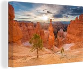 Canvas Schilderij Natuur in het Nationaal park Bryce Canyon - 120x80 cm - Wanddecoratie