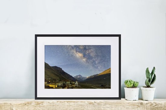 Affiche avec cadre Voie lactée sur la face nord du mont. Monastère Everest et Rongbuk, Tibet - 40x30 cm