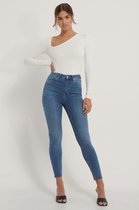NA-KD Skinny High Waist Raw Hem Vrouwen Jeans - Mid Blue - Maat EU 34