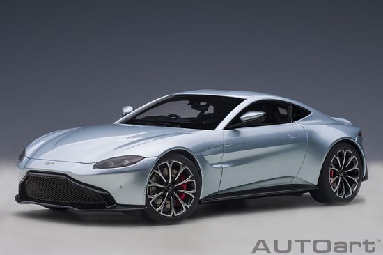 Aston Martin Vantage 2019 Silver