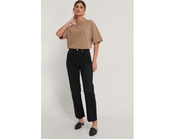 NA-KD Straight High Waist Raw Hem Vrouwen Jeans - Washed Black - Maat EU 44