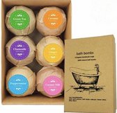 heerlijk geparfumeerde spa bruisballen - bath bombs -  huidverzorging - scrub ballen - 60 gram per stuk - 6 stuks - 6 heerlijke geuren en kleuren