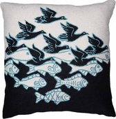 Handgemaakt kussen vissen en vogels van Escher - 45 x 45 cm - wol op katoen