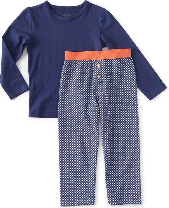Ensemble d'un haut bleu marine à manches longues et d'un pantalon de pyjama à motif à carreaux avec une ceinture orange boutonnée.